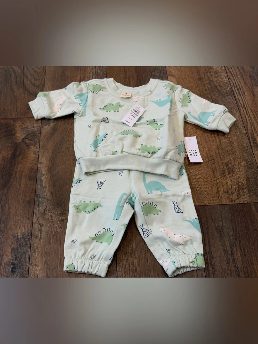 GAP baby cloudlight